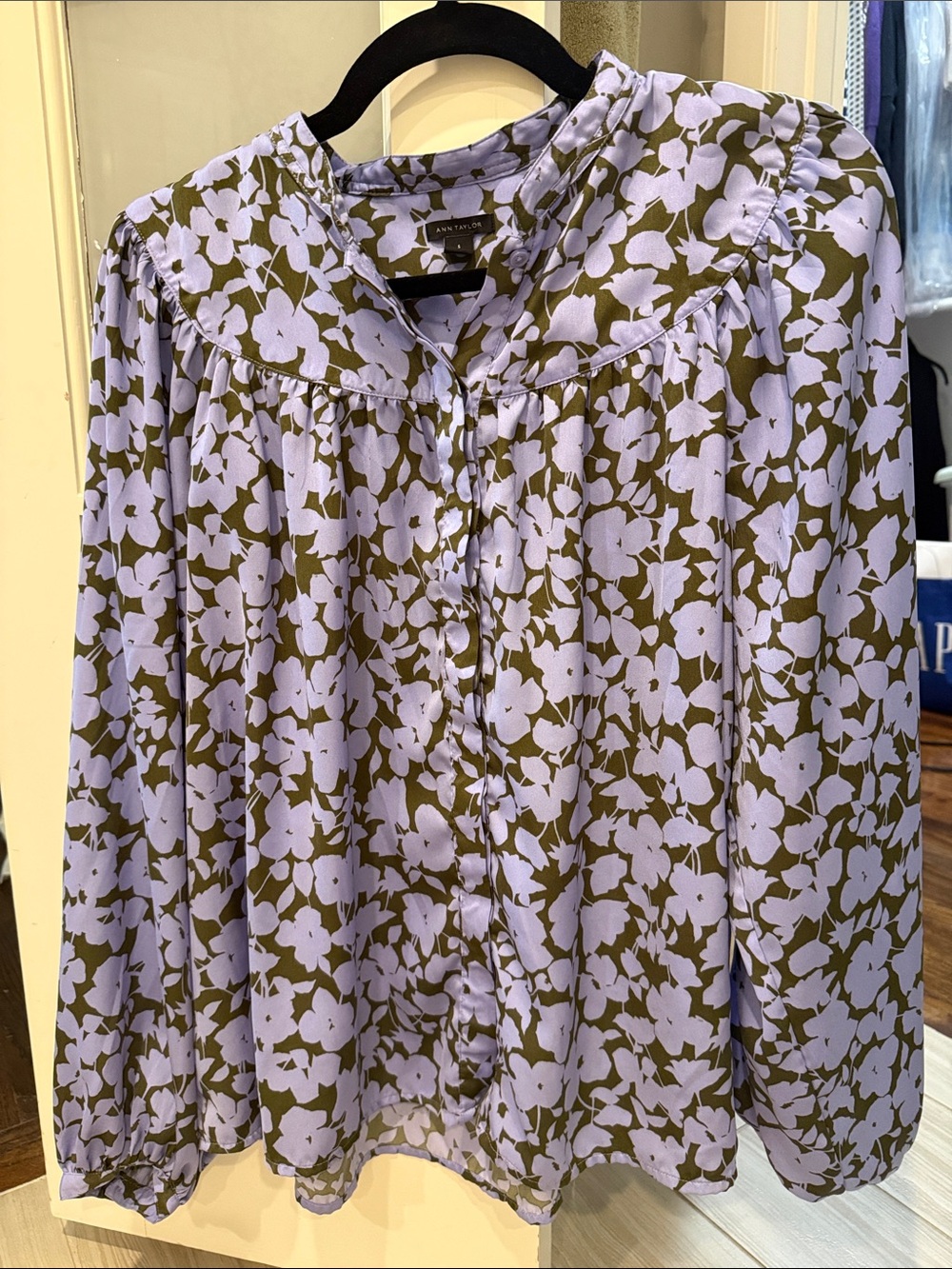 Ann Taylor floral blouse